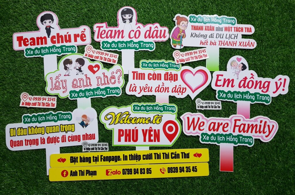 hashtag cầm tay chụp hình đám cưới